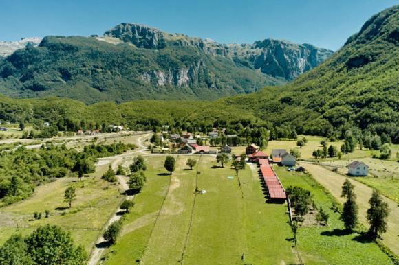 Hotel Ethno Katun Rosi Agrotourism à Gusinje Extérieur photo