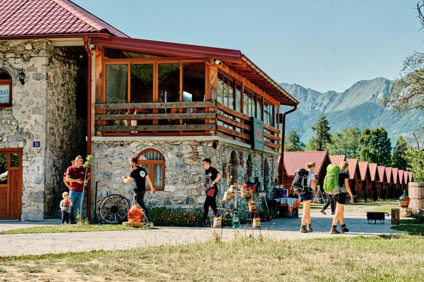 Hotel Ethno Katun Rosi Agrotourism à Gusinje Extérieur photo