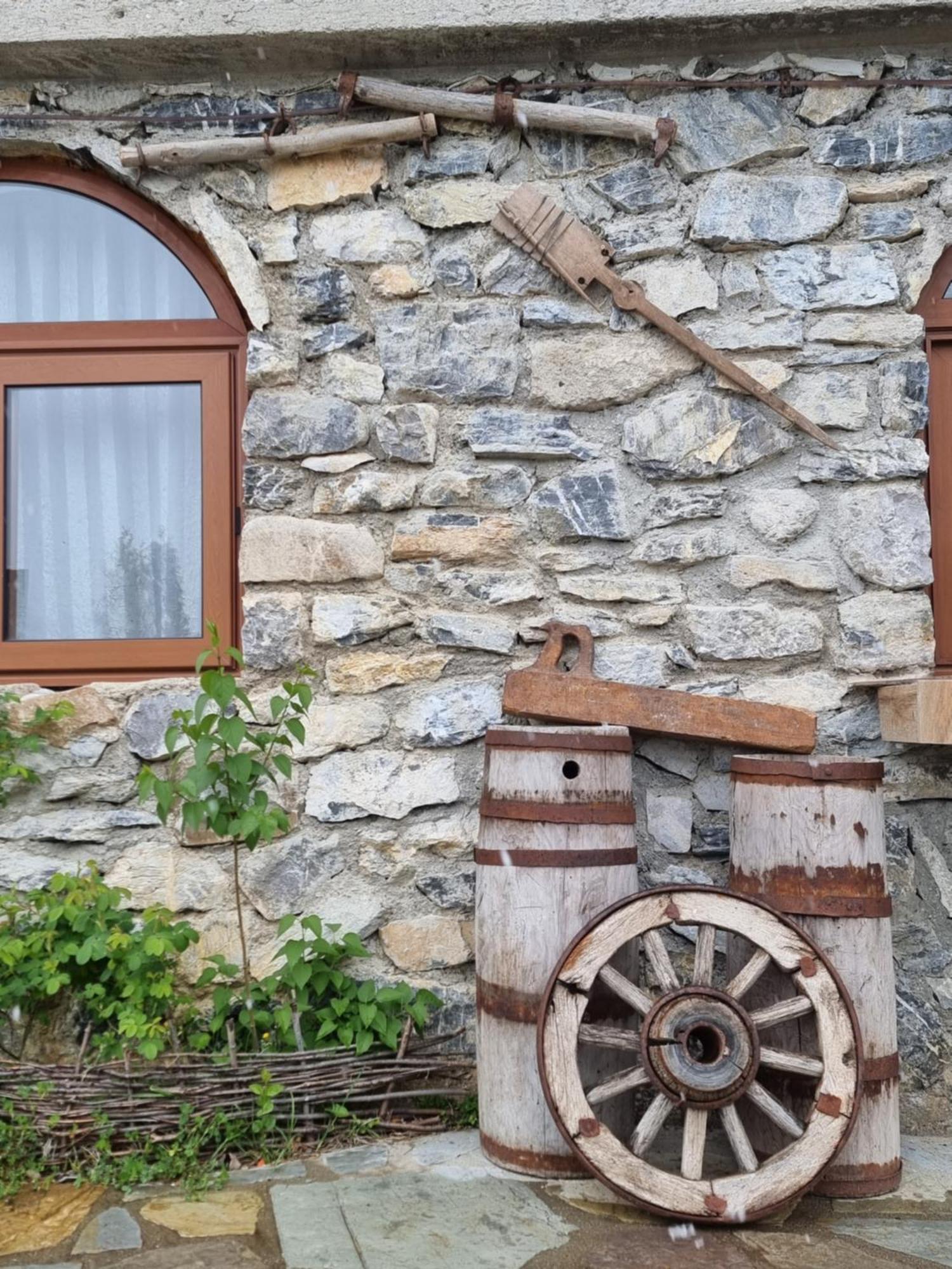 Hotel Ethno Katun Rosi Agrotourism à Gusinje Extérieur photo