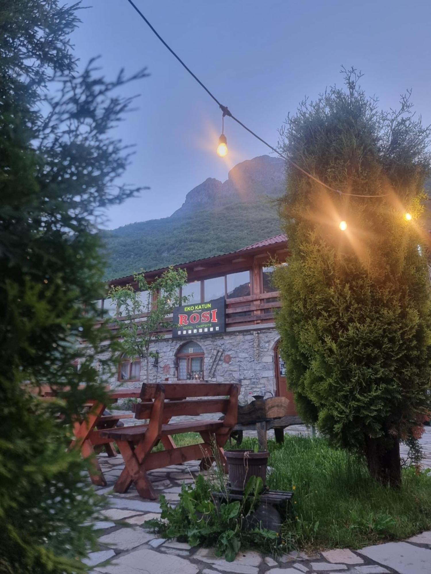 Hotel Ethno Katun Rosi Agrotourism à Gusinje Extérieur photo